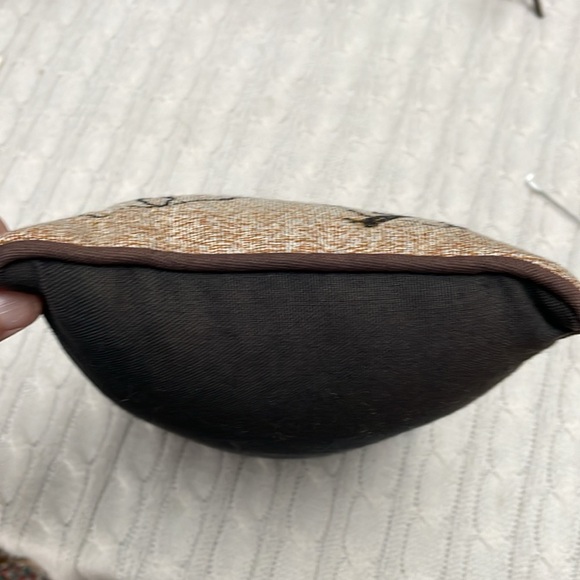 Decorative pillow. Fisherman flies fishing line tapestry black back fabric - Picture 12 of 12